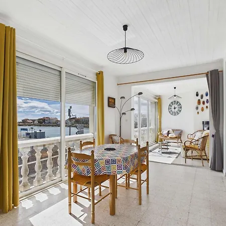 Appartement Lumineux Avec Terrasse, Proche Et Commerces - Fr-1-423-332
